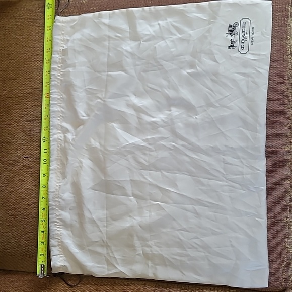 Coach Tan Leather Tote Bag with Dust Bag - Picture 16 of 16